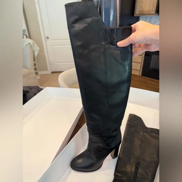 Vince Black Italian Leather Heeled Dempsey Boots - Picture 7 of 13